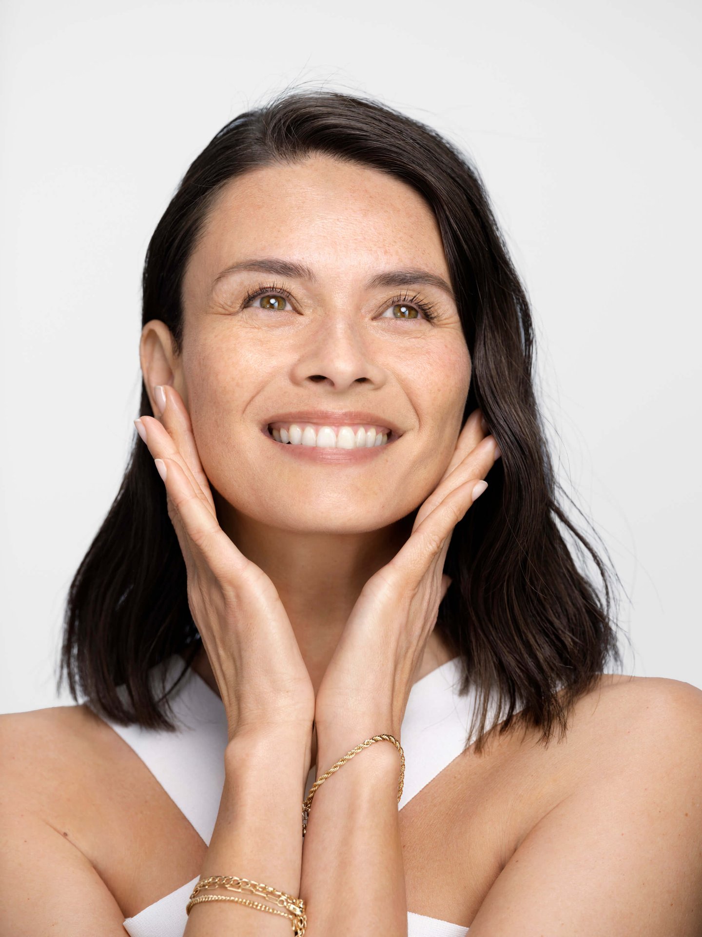 هل يجب علينا التوقف عن تناول حبوب منع الحمل خلال فترة ما قبل انقطاع الطمث