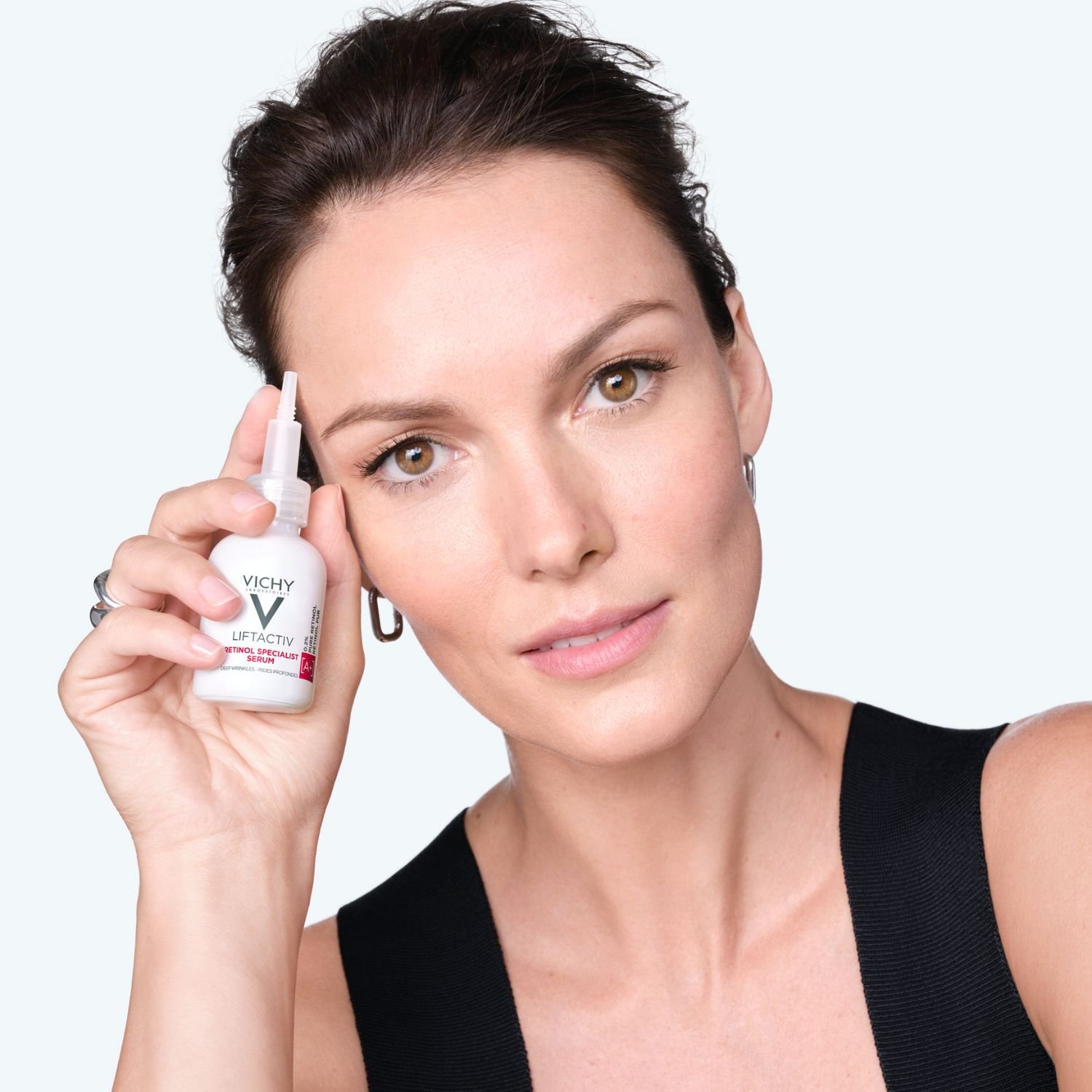 LIFTACTIV RETINOL MODEL AND PRODUCT 4
